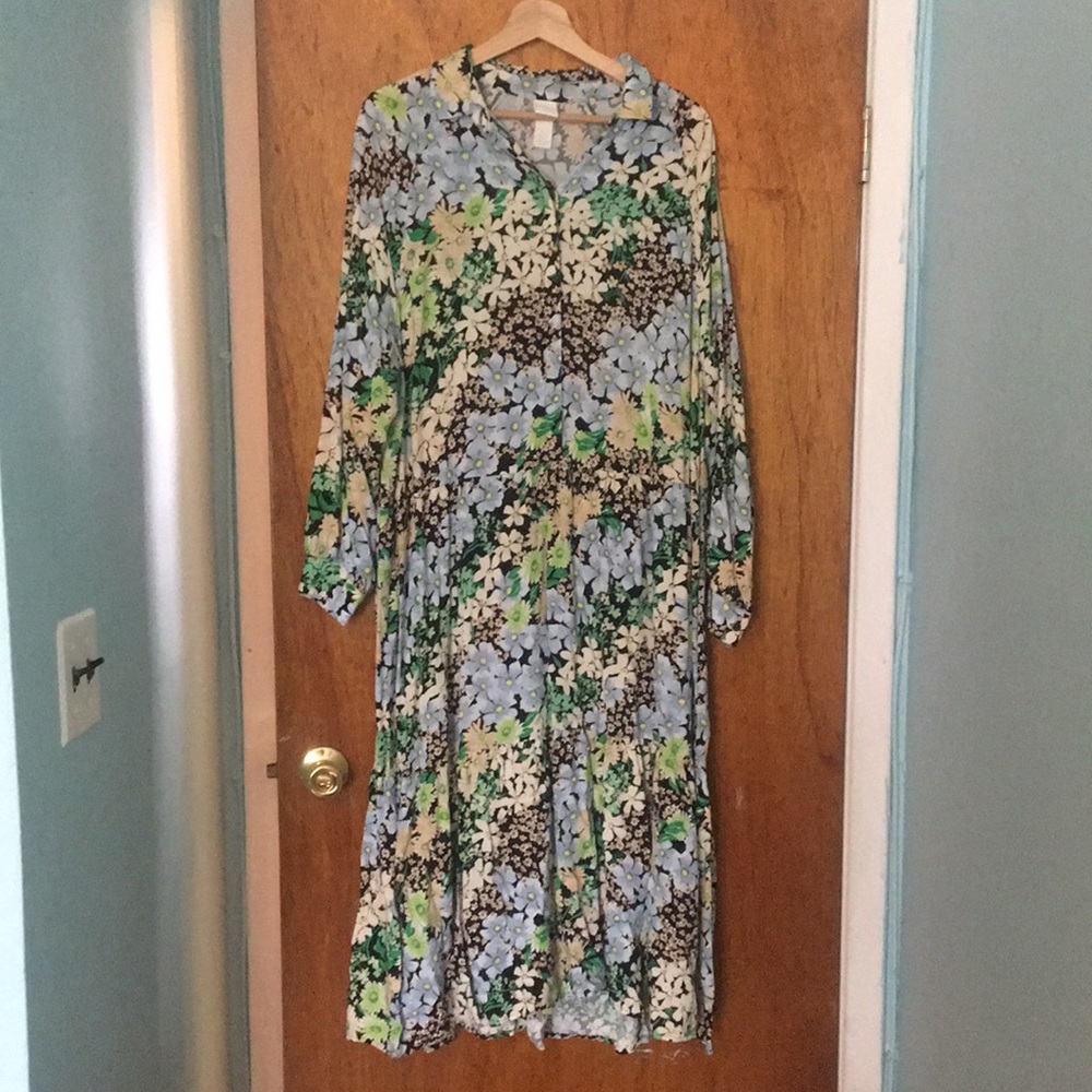 H&M tiered floral maxi shirt dress size L